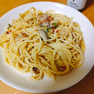 鶏肉の入った和風パスタ